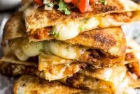Crispy Oven-Baked Cheese Quesadilla Recipe for Perfect Melty Cheese