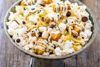 Mummy Munch: Delicious Snacks for Expecting Moms