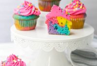 How to Make Colorful Rainbow Cupcakes That Wow Guests