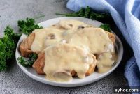 Instant Pot Pork Chops in Creamy Mushroom Gravy