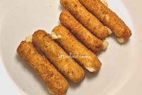 Crispy Frozen Mozzarella Sticks in the Air Fryer in 10 Minutes