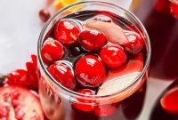 Festive Thanksgiving Sangria Recipe for Holiday Gatherings