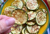 Crispy Zucchini Chips: Microwave or Oven Methods Compared