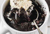 1-Minute Microwave Oreo Mug Cake Recipe