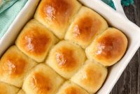 1-Hour Soft and Fluffy Dinner Rolls Recipe