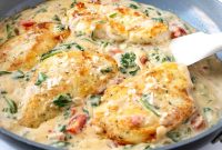 Creamy Chicken Florentine with Spinach and Garlic Sauce