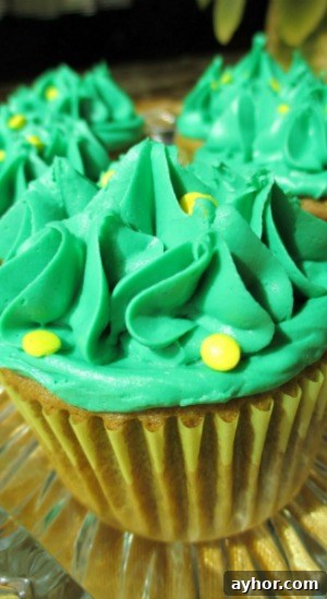 St. Patrick's Day Puddin' Filled Cupcakes