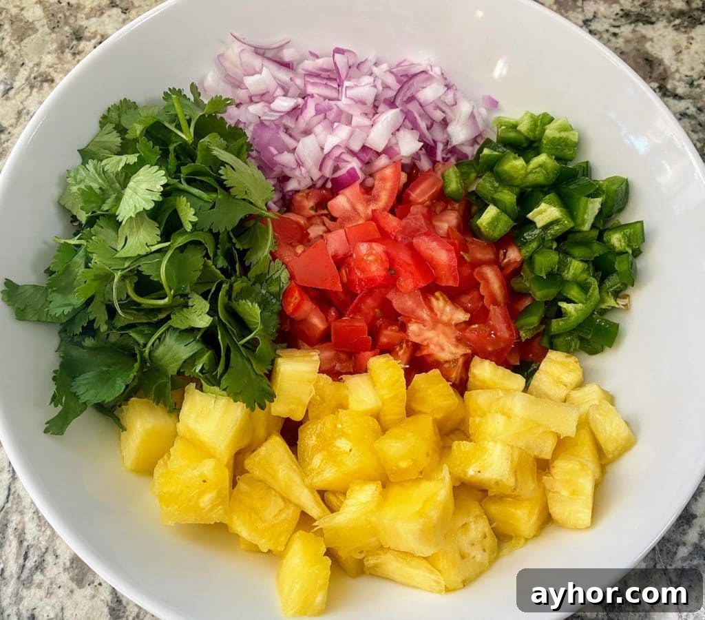 pineapple salsa ingredients