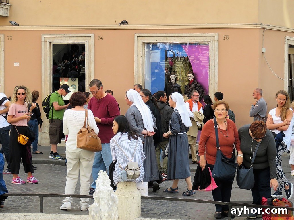 Savor Sicilian Almond Cookies While People Watching in Italy 4 Sicilian Almond Cookies, afternoon stroll in Rome