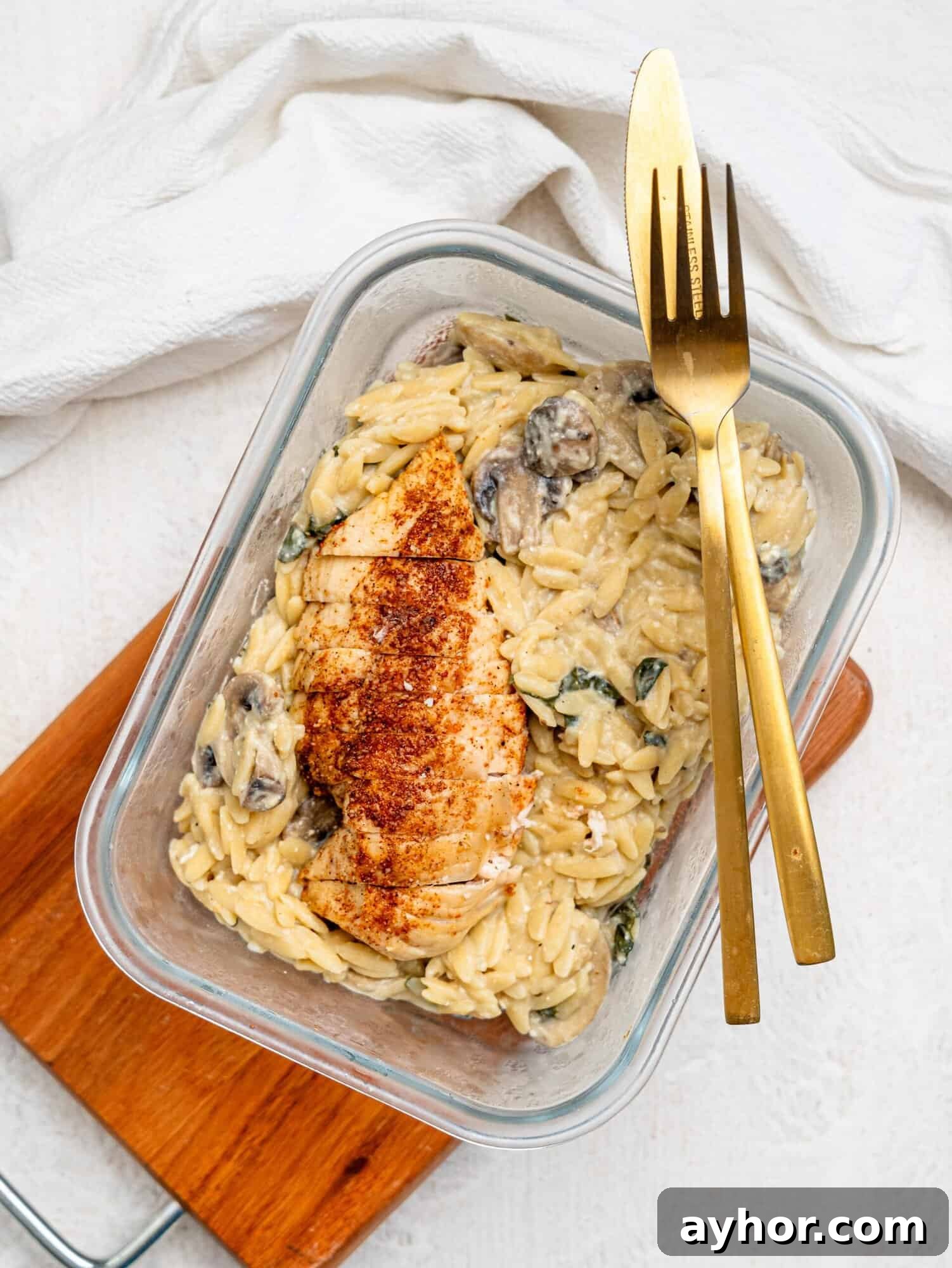 4-Day High Protein Meal Prep Plan: 140+g Protein Daily 5 Meal prep creamy mushroom orzo with chicken.